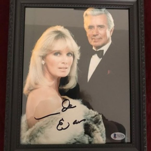 FRAMED Big Valley DYNASTY ACTRESS BECKETT CERTIFIED Auto Photo LINDA EVANS - Picture 1 of 3